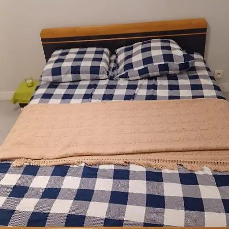 아파트 Apparemment Meuble Au Centre-ville *